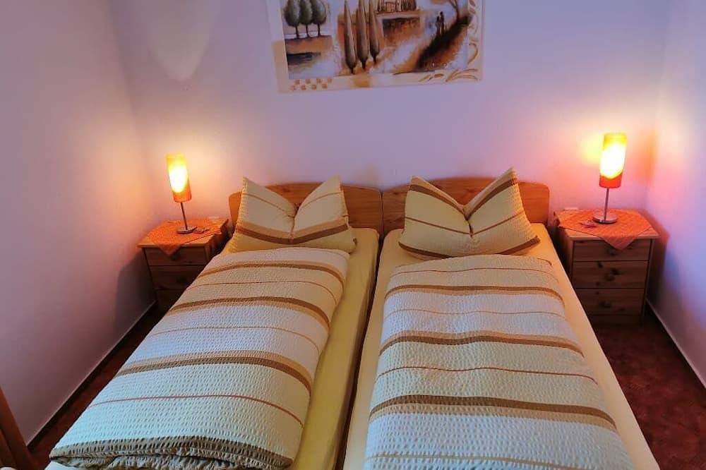 Ganze Wohnung, 50qm große 2-Zimmer Ferienwohnung für bis zu 4 Personen in Haidmühle, Ostbayern