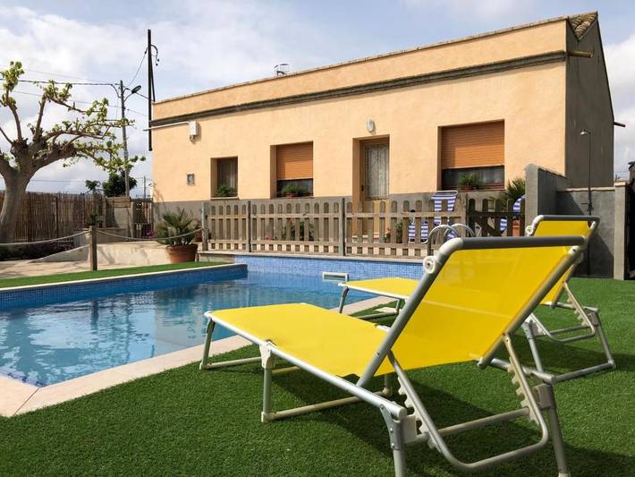 Casa rural para 6 personas, con terraza y vistas además de jardín y piscina en Delta del Ebro - 4