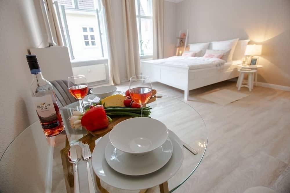 Ganze Wohnung, Ferienwohnung/App. für 2 Gäste mit 36m² in Stralsund in Ozeaneum Stralsund, Stralsund