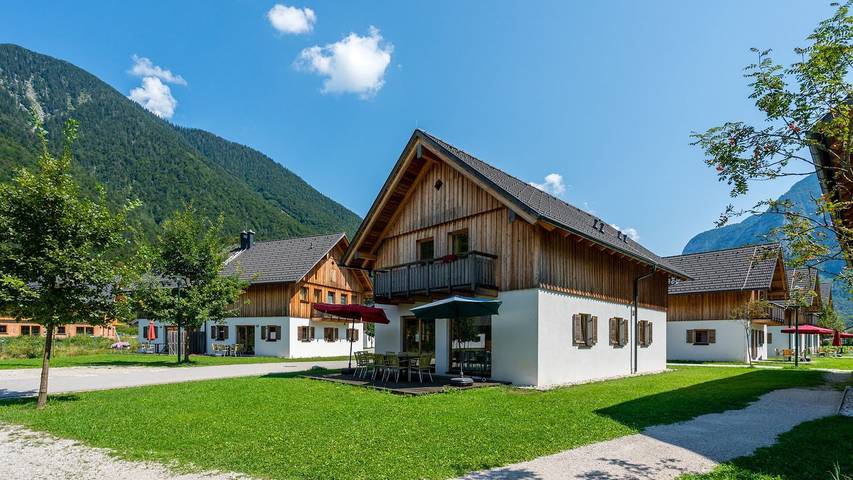 Chalet für 11 Personen, mit Garten und Pool sowie Sauna, mit Haustier in Obertraun
