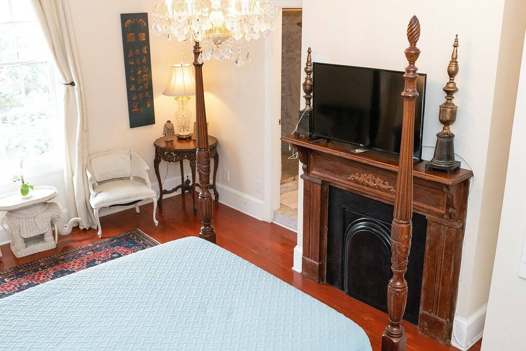 Bed And Breakfast for 26 Guests in New Orleans, Louisiana