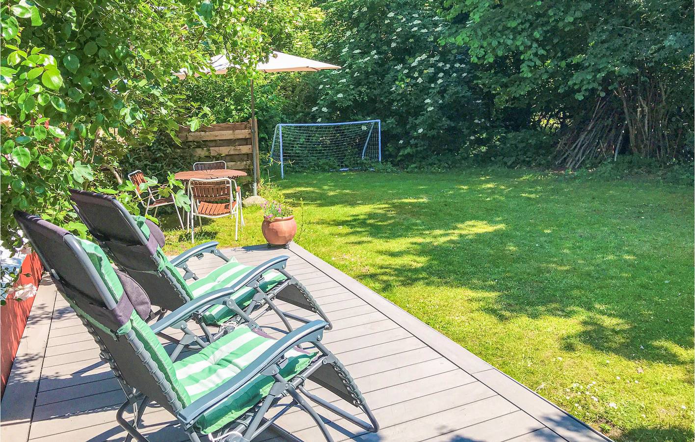 Ferienhaus für 5 Personen mit Terrasse in Dronningmølle, Kattegat Küste