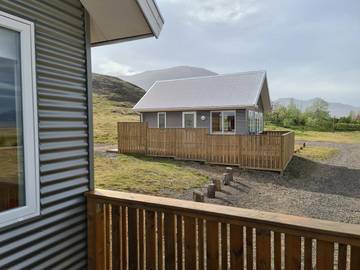 Ferienhaus für 6 Personen, mit Terrasse und Ausblick in Island
