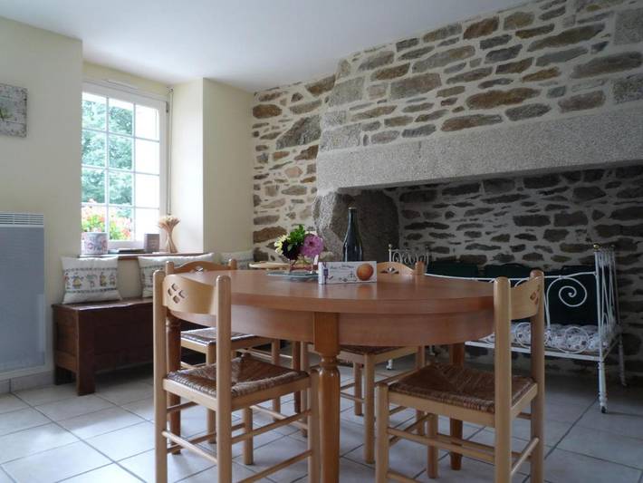 Location de vacances pour 2 personnes, avec vue et jardin à Scrignac - 3