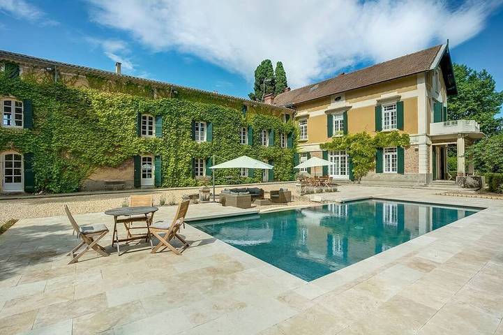 Villa für 12 Personen, mit Balkon und Garten - 1