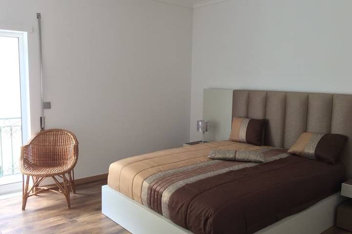 Location de vacances pour 8 personnes, avec jacuzzi ainsi que jardin et balcon, animaux acceptés dans Gafanha da Nazaré - 2