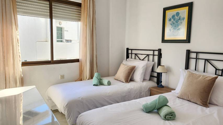 Ganze Wohnung, | Carabeo 99 in Playa Carabeo, Nerja
