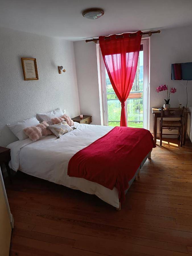 Chambre d’hôte pour 2 personnes, avec Terrasse et Piscine