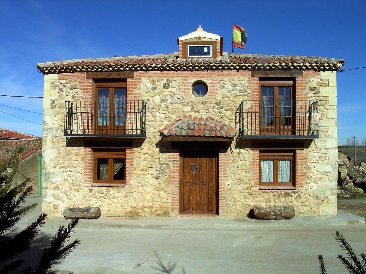 Casa Rural Pincherres in Cabañas de Polendos, Provincia de Segovia
