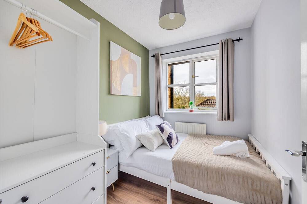 Tattenhoe House • Great Location • Free Parking • Smart Tv • Garden in Milton Keynes, Zuidoost Engeland