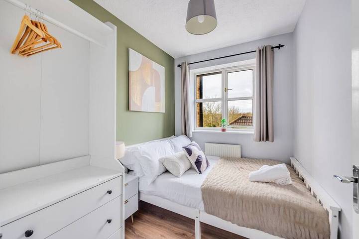Tattenhoe House • Great Location • Free Parking • Smart TV • Garden in Milton Keynes, Südostengland