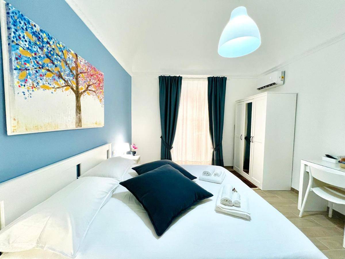 Double Room with Private Bathroom in Cinisi, Provincia di Palermo