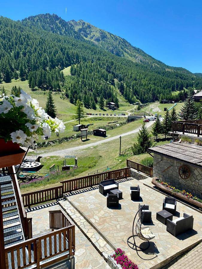 Double Room with Mountain View in Claviere, Via Lattea