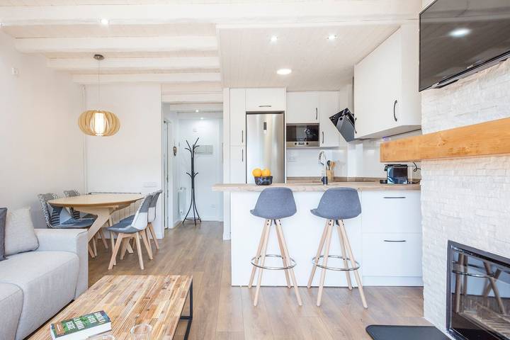 Appartement entier, Appartement de vacances pour 3 personnes avec balcon in Naut Aran, Baqueira Beret