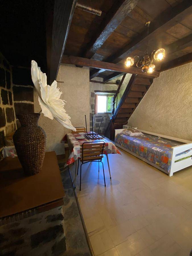 Location de vacances pour 3 personnes, avec vue à Mur-de-Barrez - 3