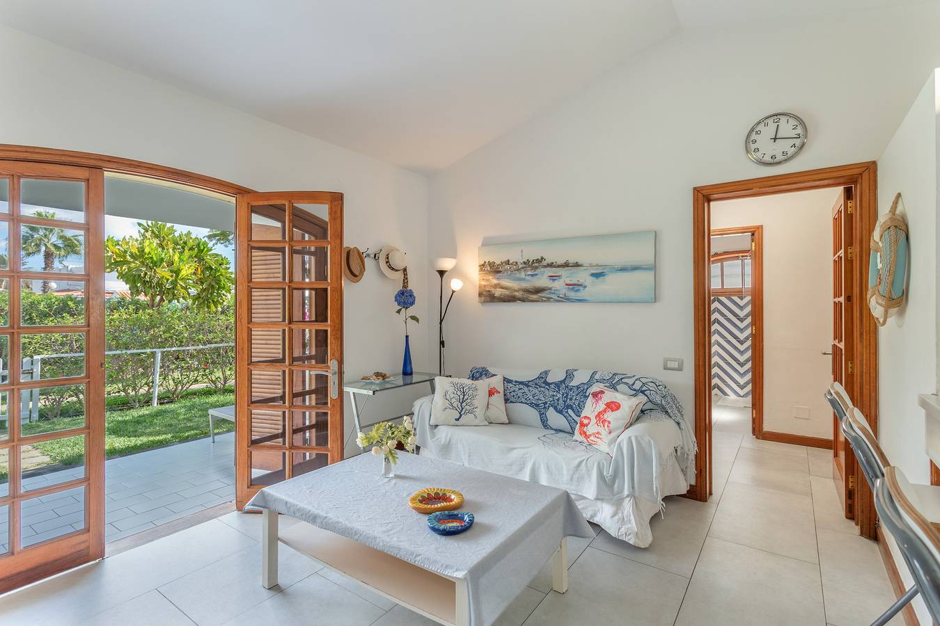 Casa Vacacional 'Maravilloso Bungalow en Maspalomas' con Piscina Compartida, Terraza Privada y Wi-Fi in Campo Internacional, San Bartolomé de Tirajana