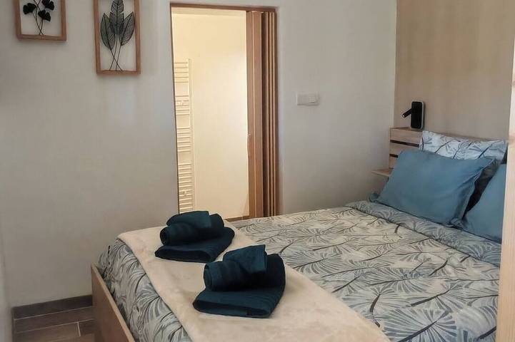 Appartement entier, Studio 263 \"Studio au charme provençal à Suze-la-Rousse – Calme & authenticité\" in Suze-la-Rousse, Région de nyons