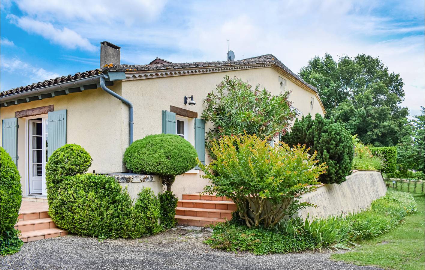 Appartement au bord de la piscine près de Bourgougnague in Bourgougnague, Région de Marmande