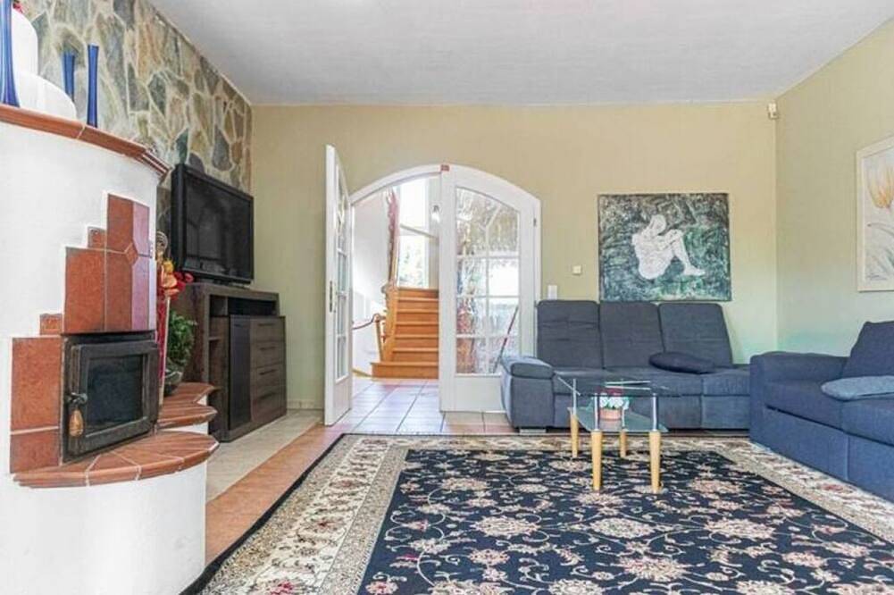 Exquisite Home w/ Garden & Free Parking - for 20p in Floridsdorf, Wien