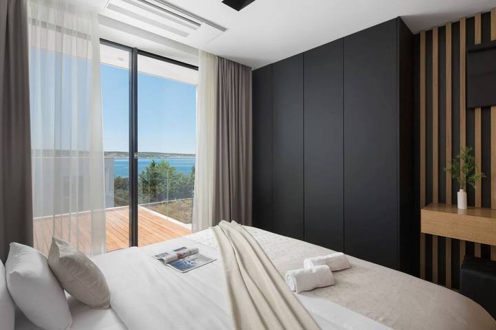 Villa für 8 Personen, mit Garten in Starigrad Paklenica - 4