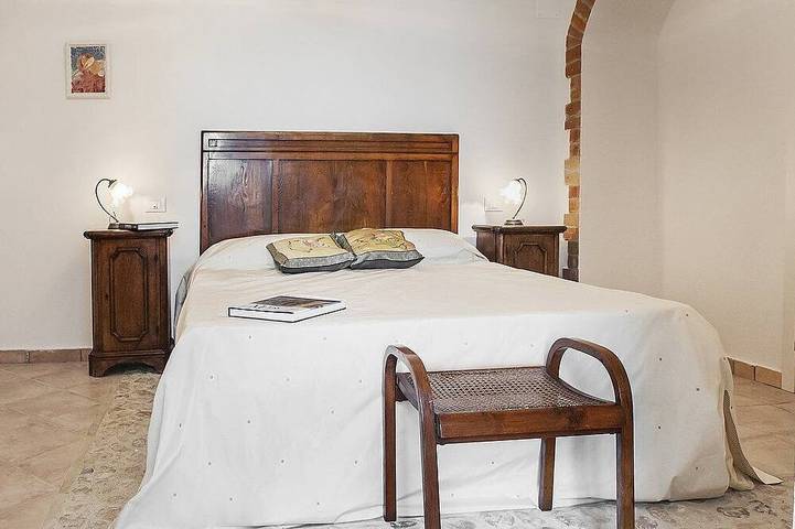 Villa Campoluce: Un'accogliente villa su due piani situata in posizione tranquilla. in Cupra Marittima, Riviera delle Palme