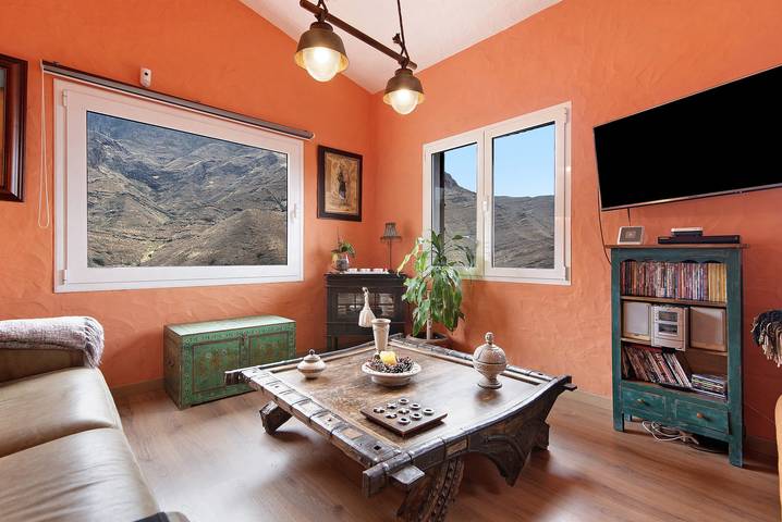 Casa Los Jazmines con piscina y jacuzzi.  Vistas al Mar, Wi-Fi y Aire Acondicionado in La Suerte (Canary Island), Agaete