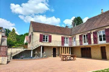Gîte pour 9 personnes, avec balcon et jardin dans Moutiers-au-Perche