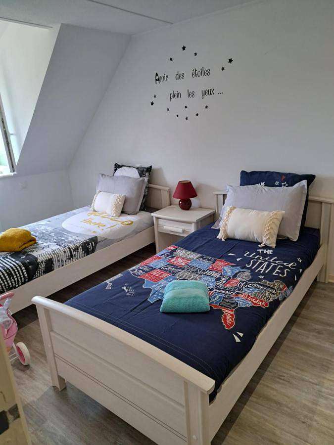 Three-Bedroom House in Pierre-de-Bresse, Région de Louhans
