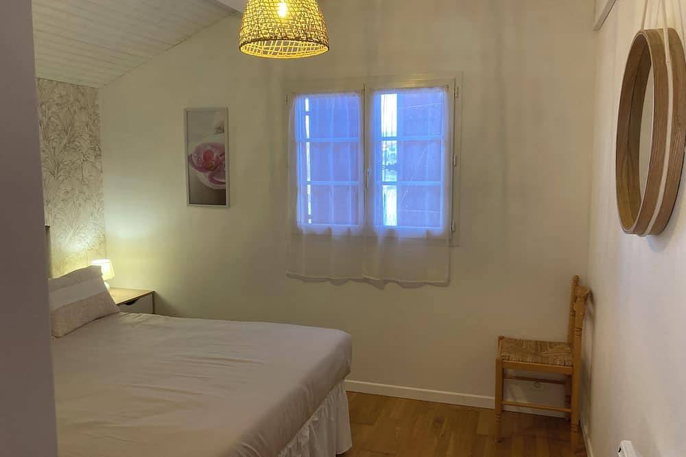 Appartement entier, Belle location à 5 km des thermes de cambo les bains dans une ancienne ferme . in Hasparren, Région de Bayonne