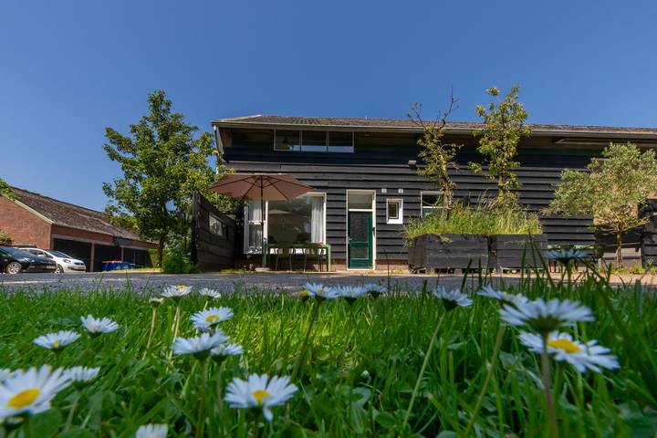 Ferienhaus für 4 Personen, mit Terrasse und Garten