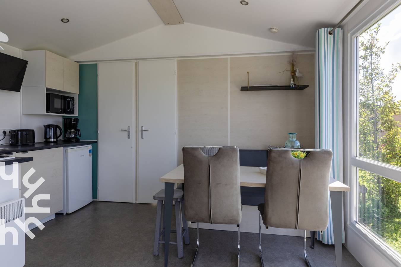 4-Personen-Chalet in Lemmer mit Außenkamin und freiem Blick auf das Wasser in Lemmer, Ijsselmeer