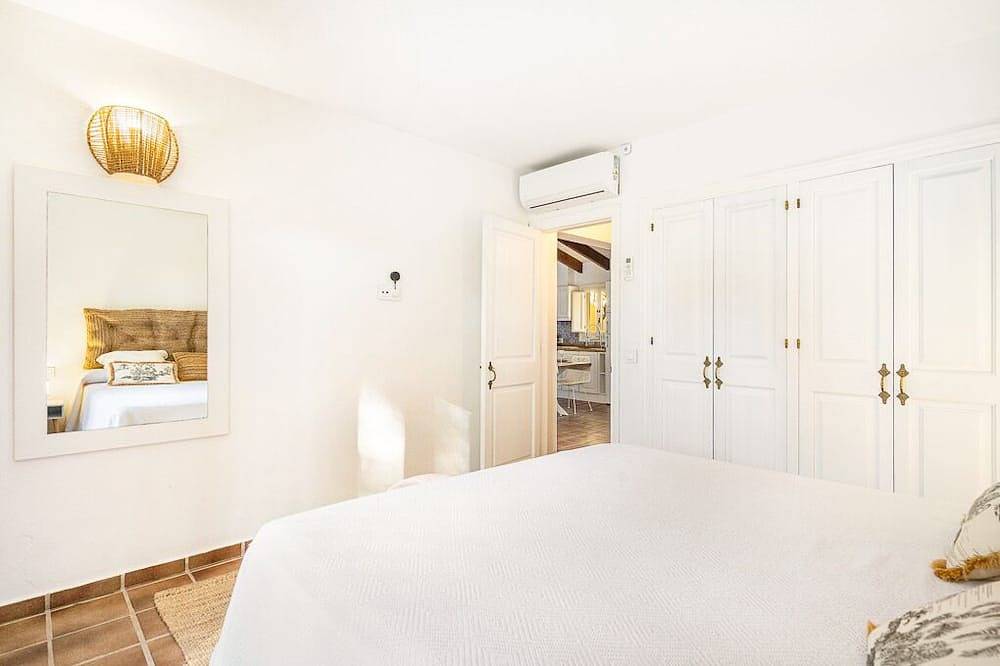 Casa Totalmente Reformada, ¡a 100m de la Playa! in Son Xoriguer, Ciutadella