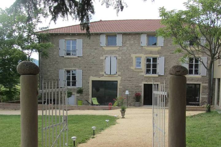 Location de vacances pour 2 personnes, avec Jardin à Chaponost