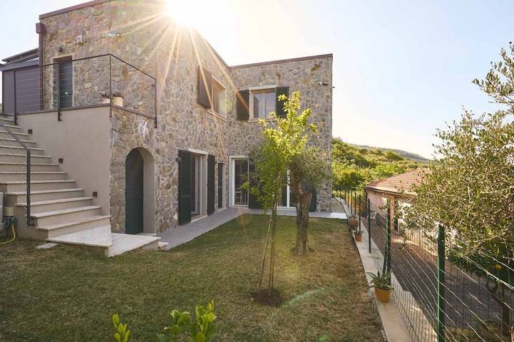 Holiday apartment for 6 people, with garden - 1