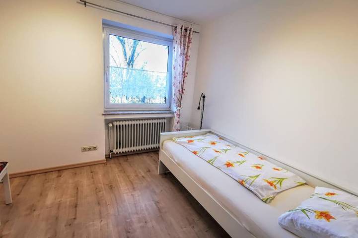 Ferienwohnung für 4 Personen, mit Terrasse und Garten in Grünkraut - 2