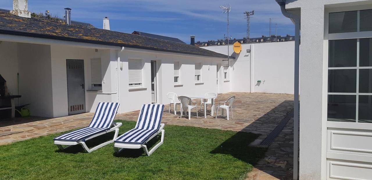 Six-Bedroom House in Praia de Tupide (Foz), Foz