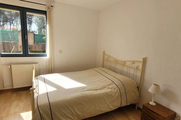 Gîte pour 4 personnes, avec jardin à Trans-en-Provence - 3