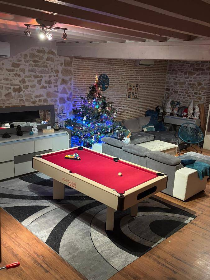 Gîte pour 25 personnes, avec bassin pour enfant et jardin à Mars-sur-Allier