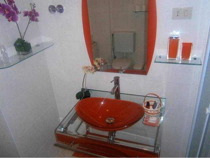 Alojamiento y desayuno para 3 personas, con vistas en Trieste