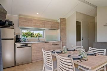 Gîte pour 4 personnes, avec jardin et piscine à Vittefleur