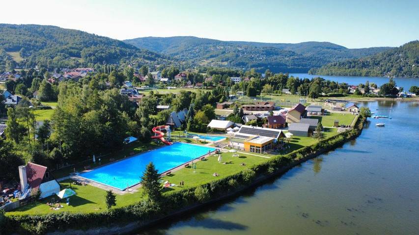 Ośrodek wypoczynkowy dla 4 osób, z jacuzzi i basen oraz ogród i sauna w Międzybrodzie Bialskie
