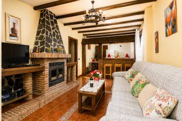 Villa for 5 People in Nerja, Costa del Sol, Photo 4