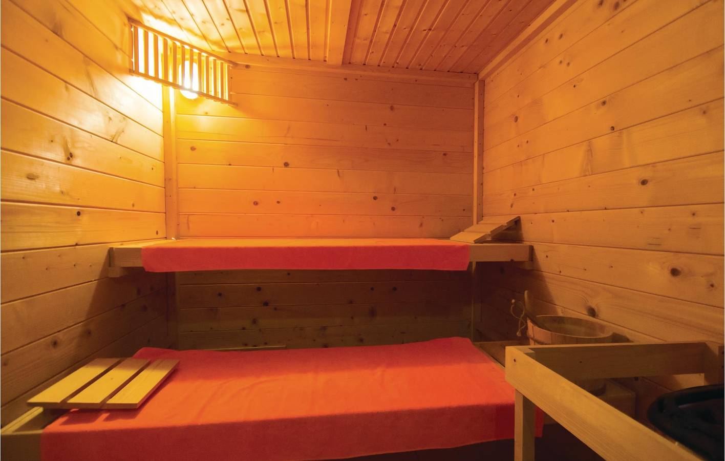 Cozy 71m² Apartment with Terrace & Parking, 1km from Semeln Restaurant in Nedešćina, Istria