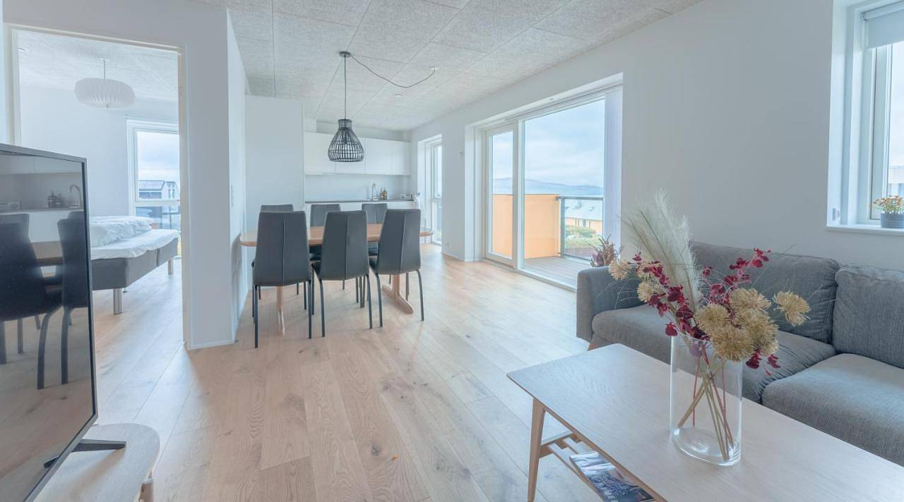 Ganze Wohnung, New / Stunning Sea View / Light / 3 Br in Tórshavn, Färöer