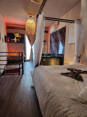 Gîte pour 2 personnes, avec jacuzzi et jardin à La Mure