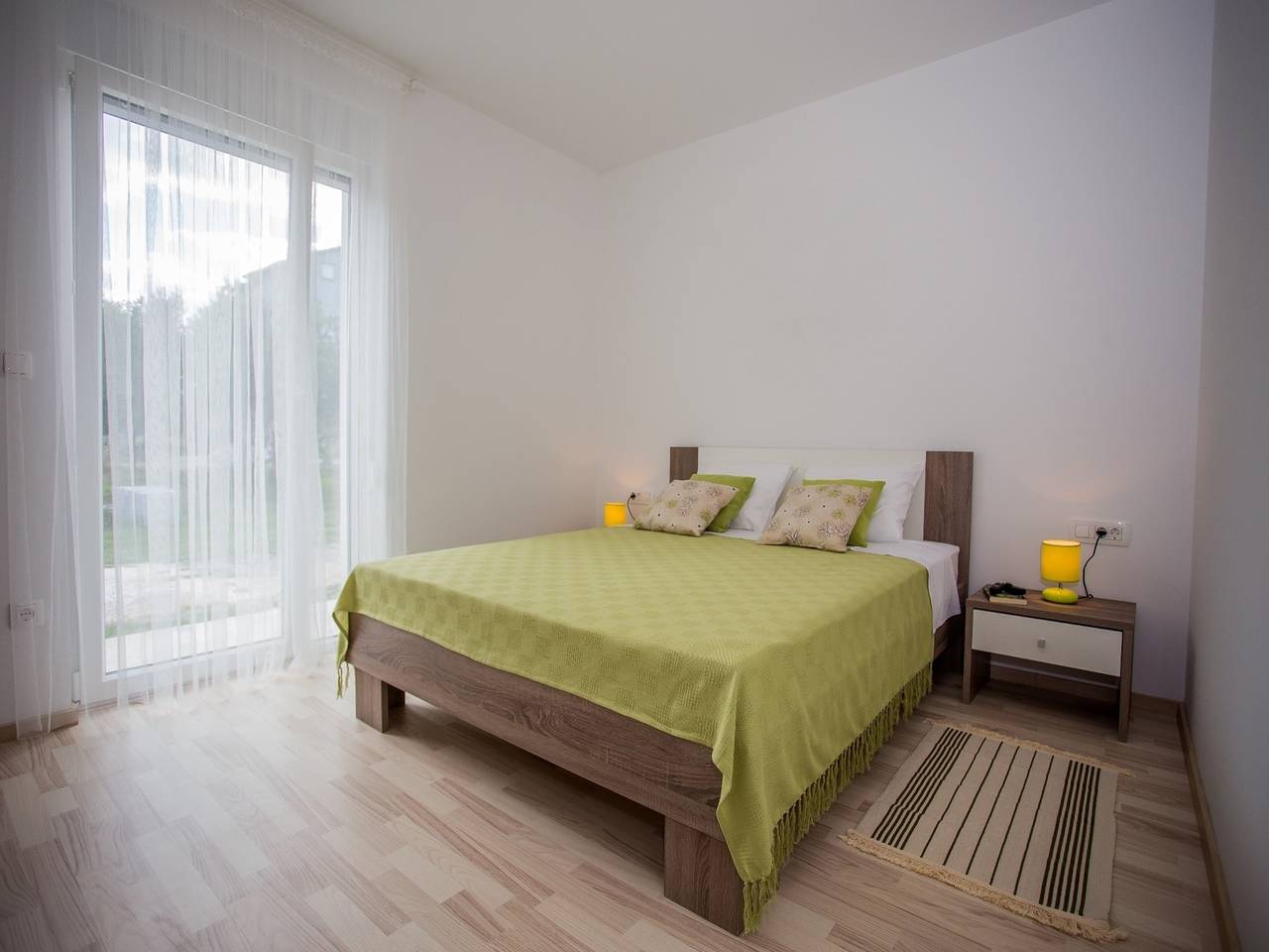Ganze Wohnung, Wohnung in Kastel Stafilic am Strand in Kastel Novi, Kaštela
