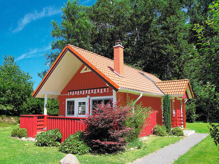 Ferienhaus für 4 Personen, mit Terrasse und Sauna in Mecklenburgische Seenplatte