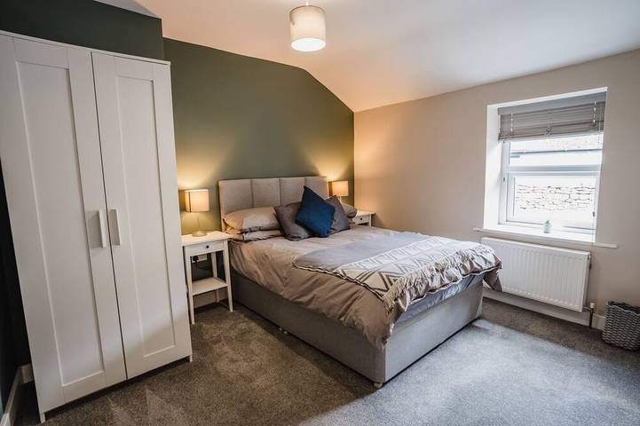 Ganze Wohnung, Apartment-Apartment-Ensuite-Blick auf den Kanal-Pule Hill in Westliches Yorkshire