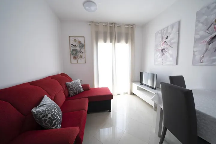 Apartamento de vacaciones para 3 personas, con balcón y vistas - 1