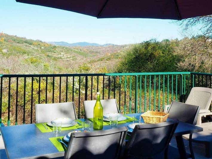 Location de vacances pour 4 personnes, avec terrasse et jardin, animaux acceptés à Villemagne-l'Argentière